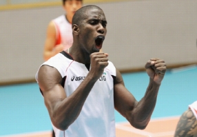 일본 프로팀 ''SUNTORY팀''과 연습경기-1